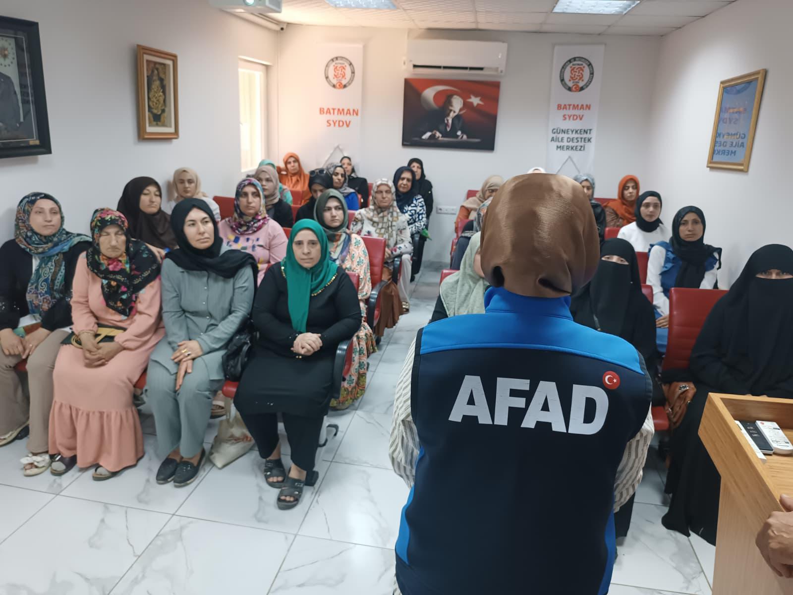 Kadınlara afet bilinci eğitimi