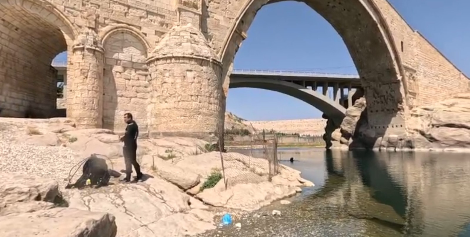 Malabadi köprüsünde dalış eğitimi