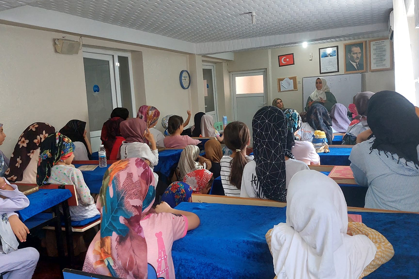Öğrencilere ‘çevre ahlakı’ semineri
