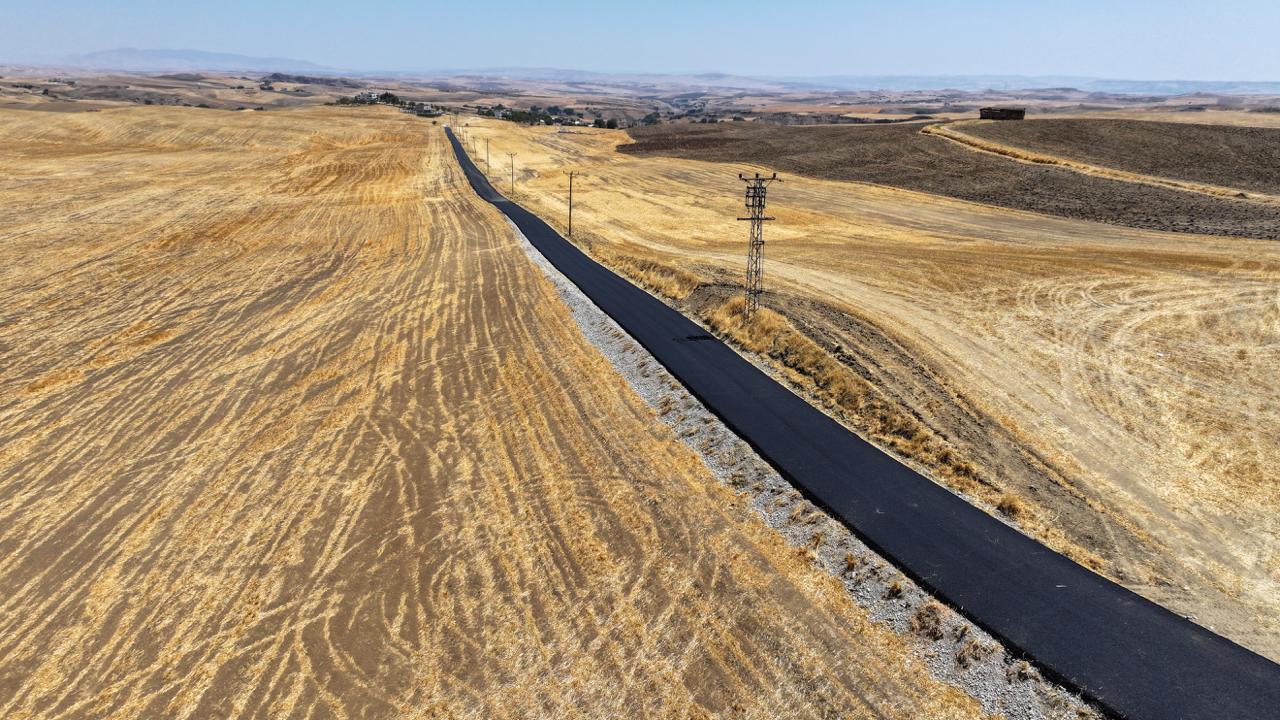 Seyhan mezrası yolu asfalta kavuştu