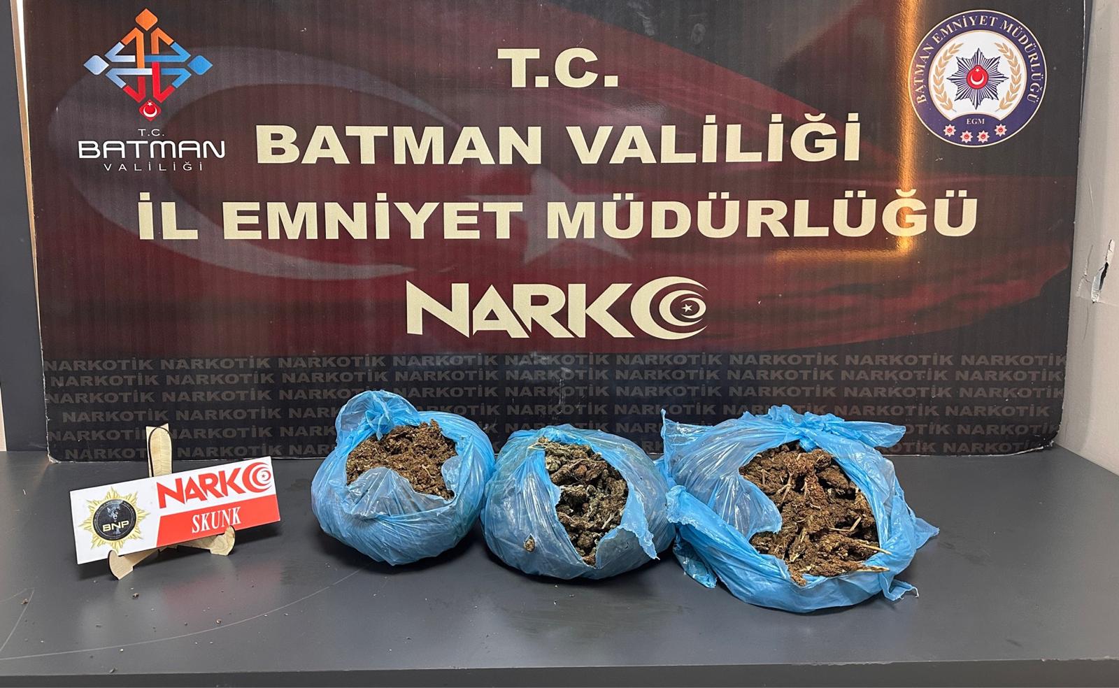 1 Kilo 650 gram skunk ele geçirildi