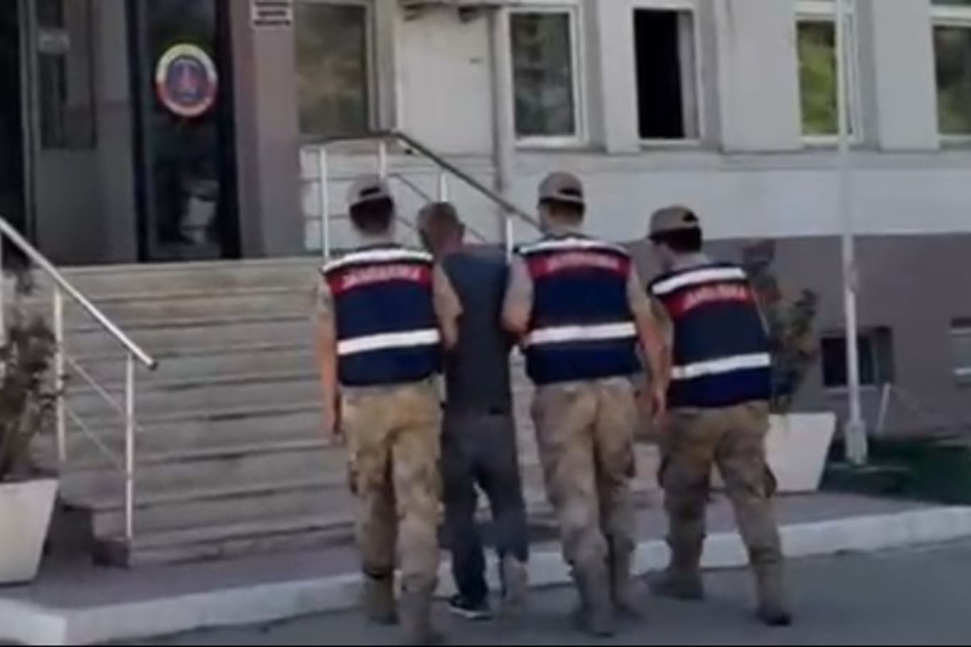 15 Yıl hapis cezası bulunan şahıs yakalandı