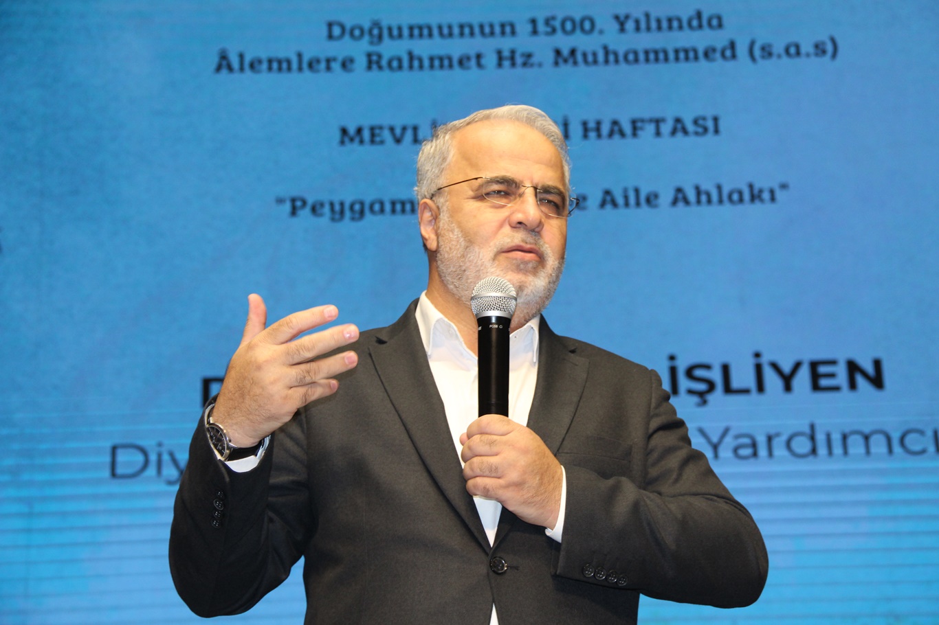 “Aileyi yeniden inşa etmeliyiz”