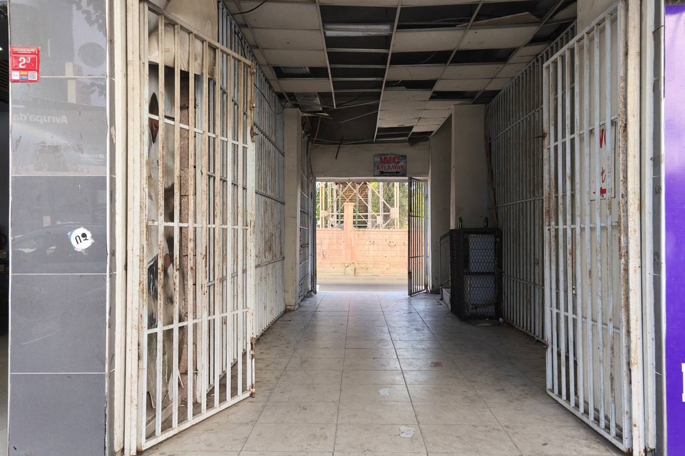 “Batman’ın vitrini çöplüğe döndü”