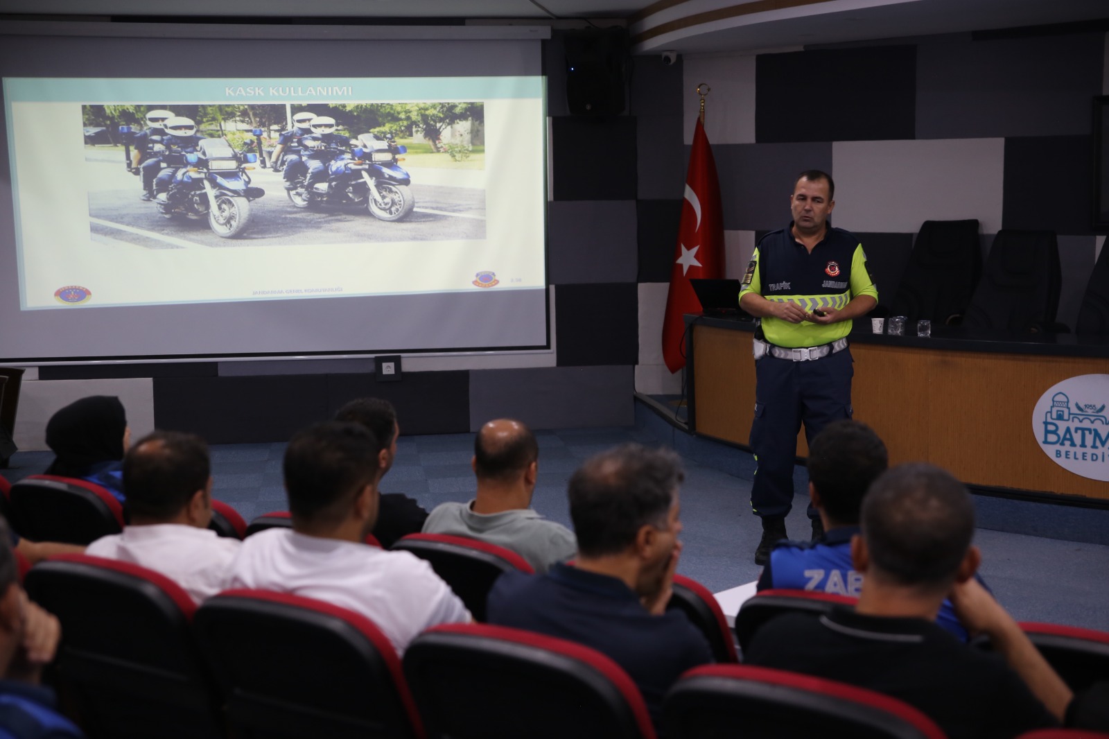 Belediye personeline trafik eğitimi