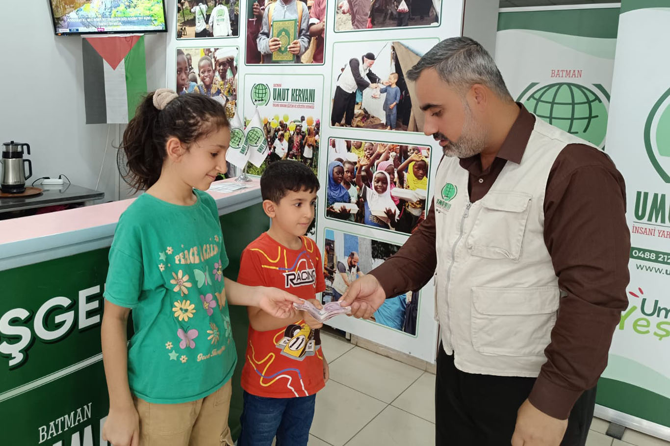 Birikimlerini Gazze için bağışladılar