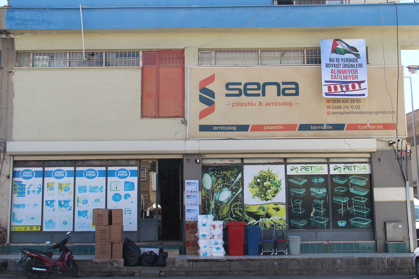 Boykot ürünleri satmayan esnafın satışları arttı