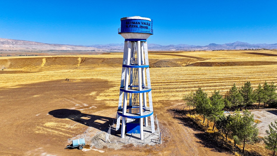 Çarıklı köyüne 100 tonluk su deposu