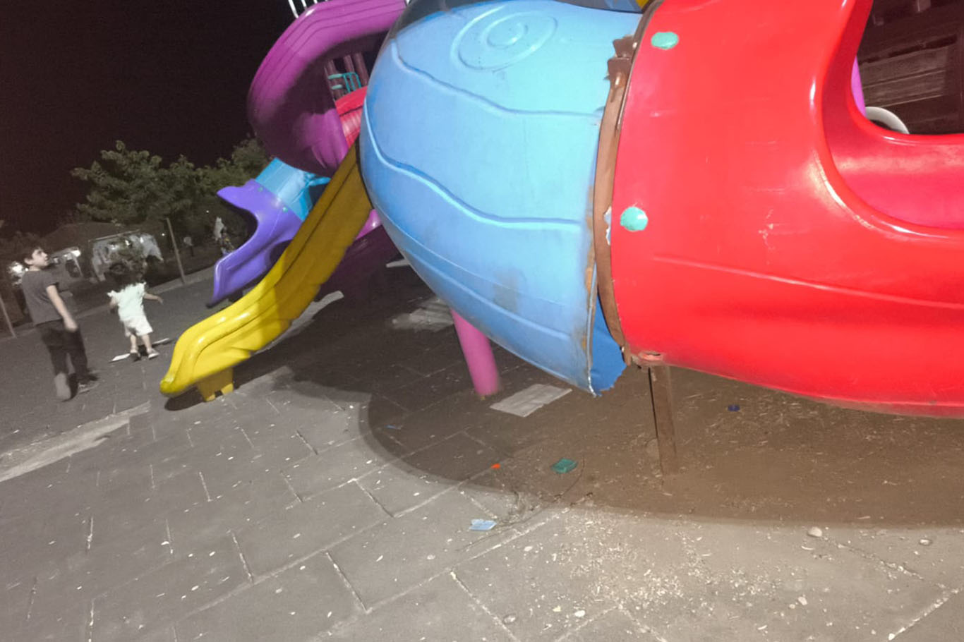 Çocuk parkında tehlike alarmı
