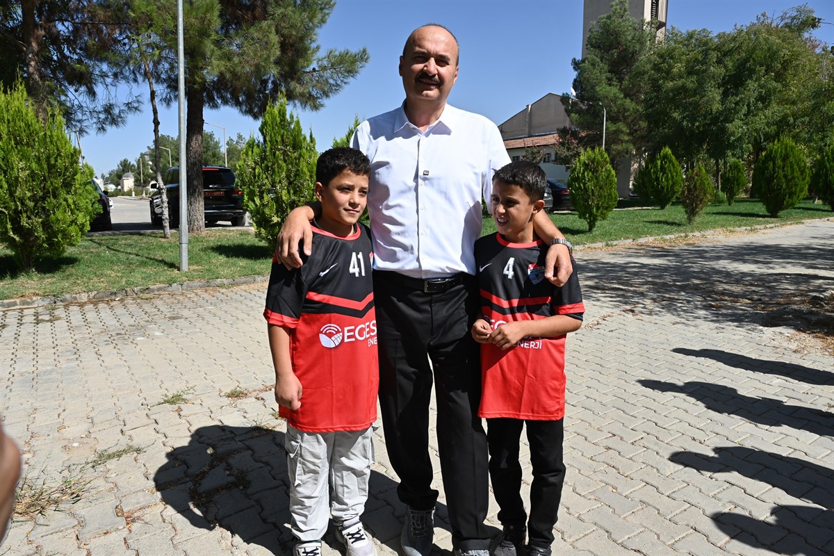 Çocukların talebine kayıtsız kalmadı