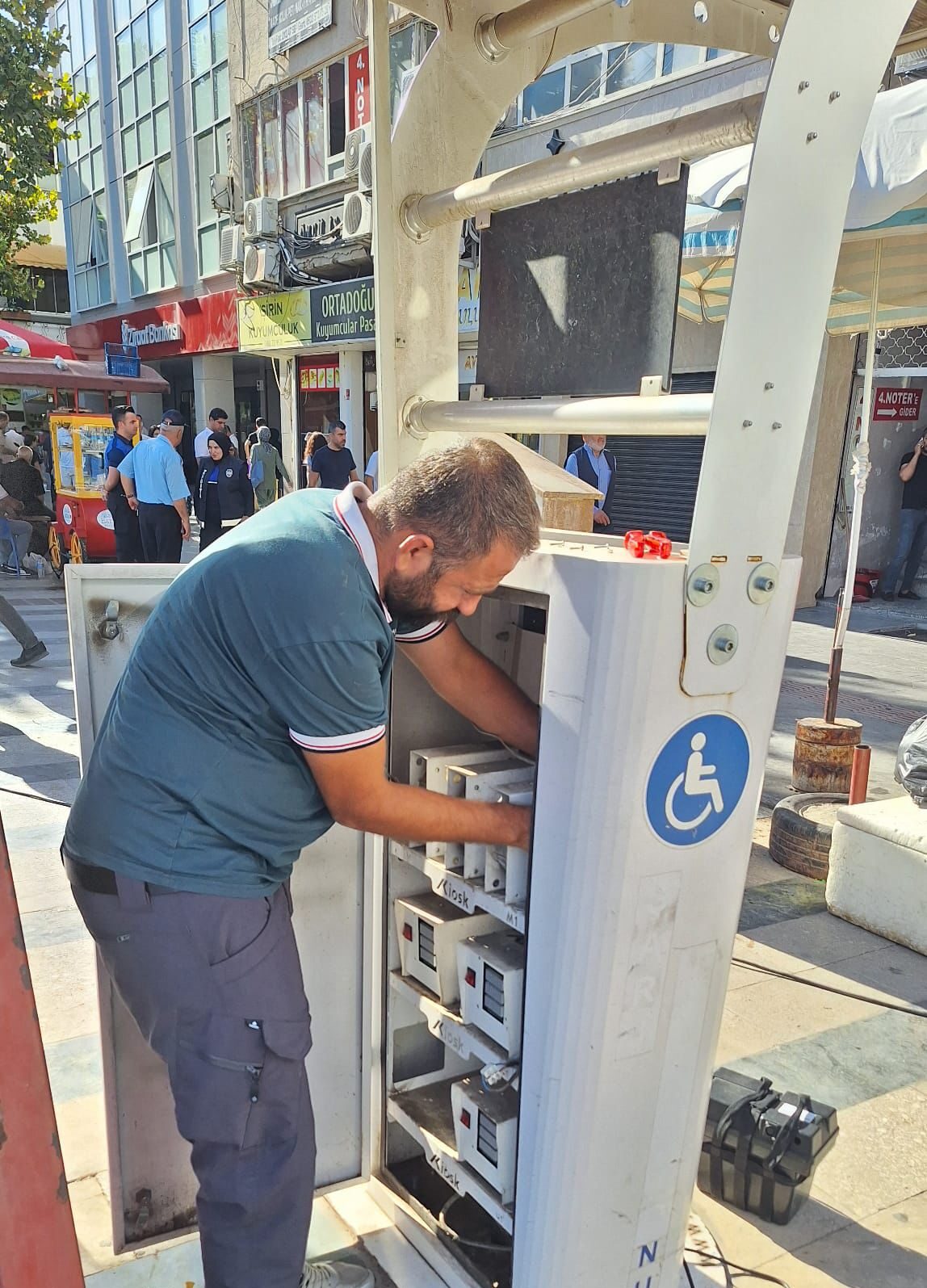 “Engelli şarj istasyonlarına zarar vermeyin”