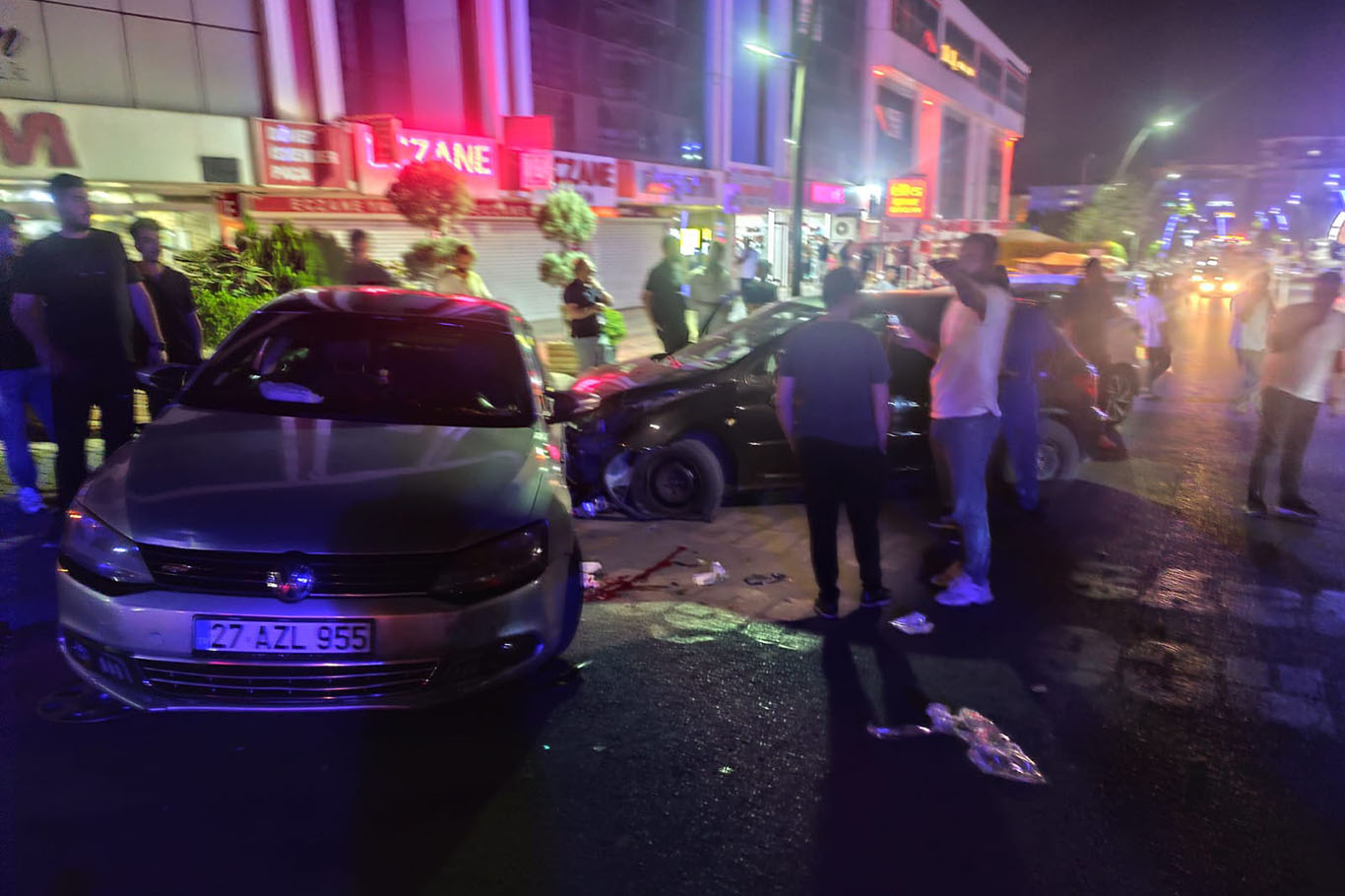 Gültepe kavşağında kaza: 2 yaralı