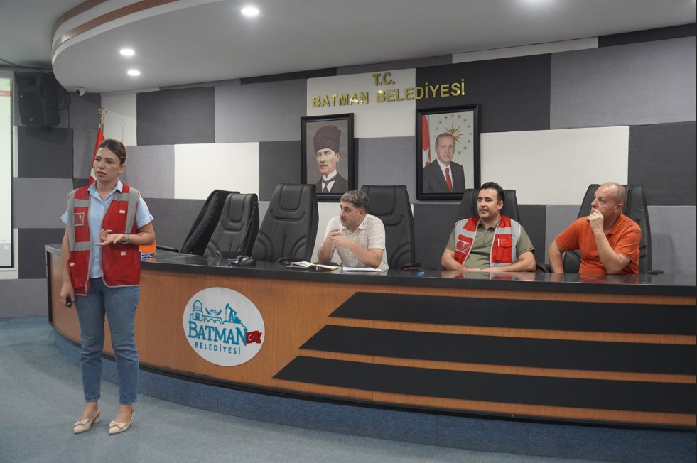 Lise stajyerlerine iş sağlığı eğitimi