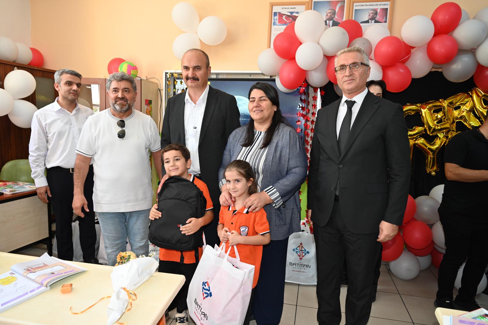 Minik öğrencilere hediye jesti