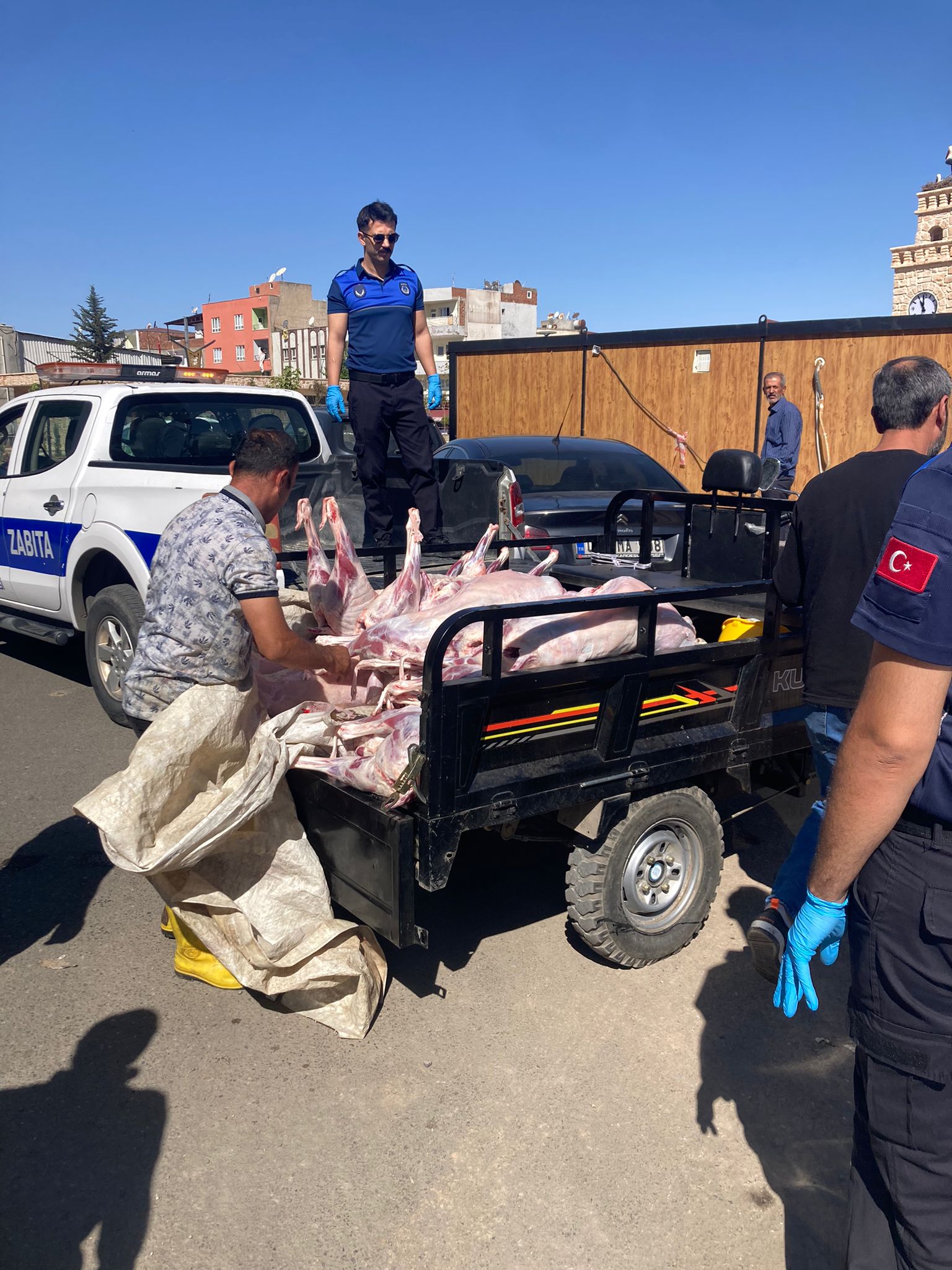 Mühürsüz etler imha edildi!