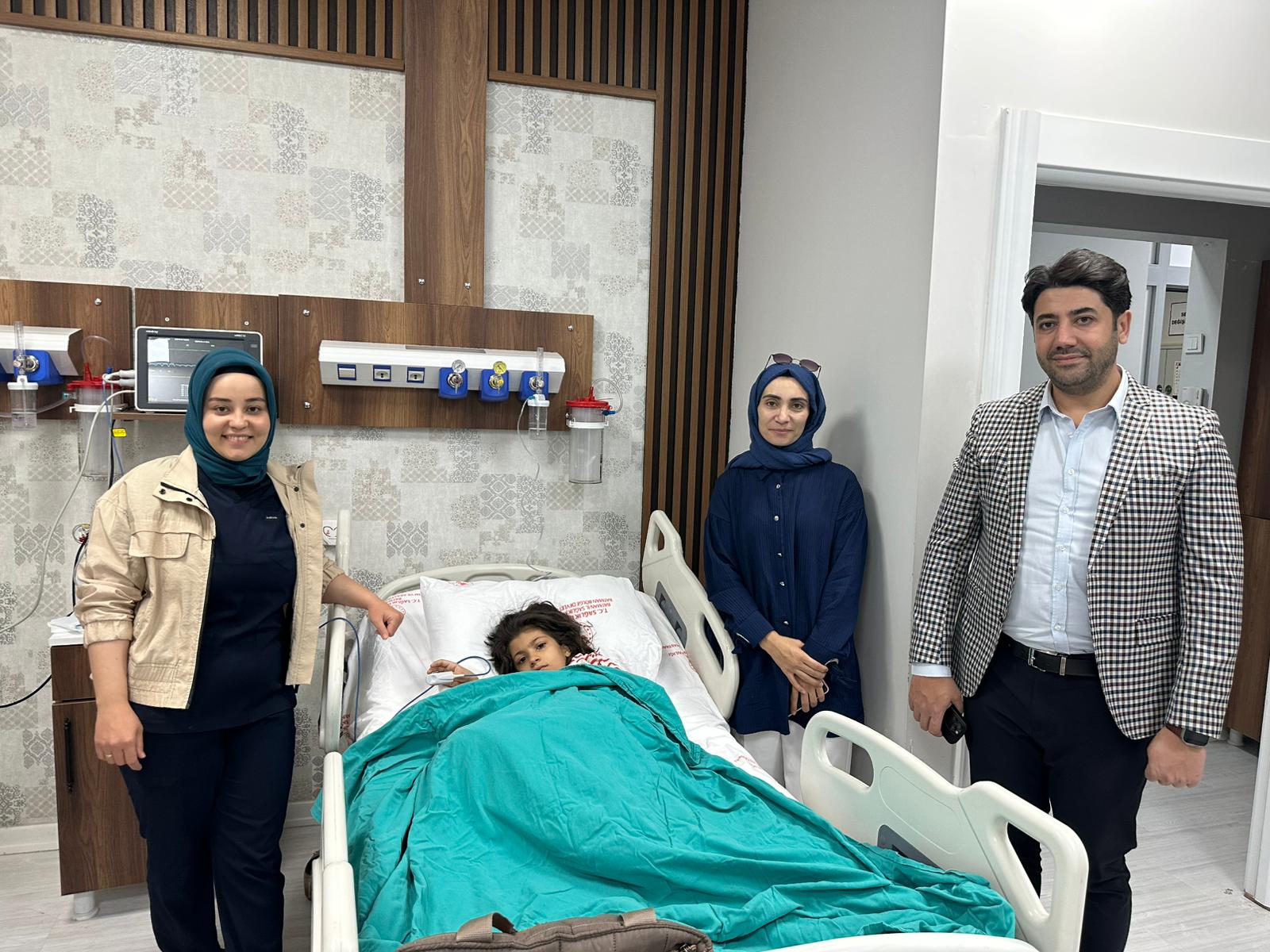 Tek Seansta Hem Ameliyat Hem Diş Tedavisi!