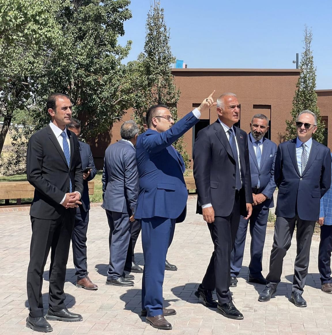 Üner, Bitlis’in kültür yolculuğuna yön veriyor