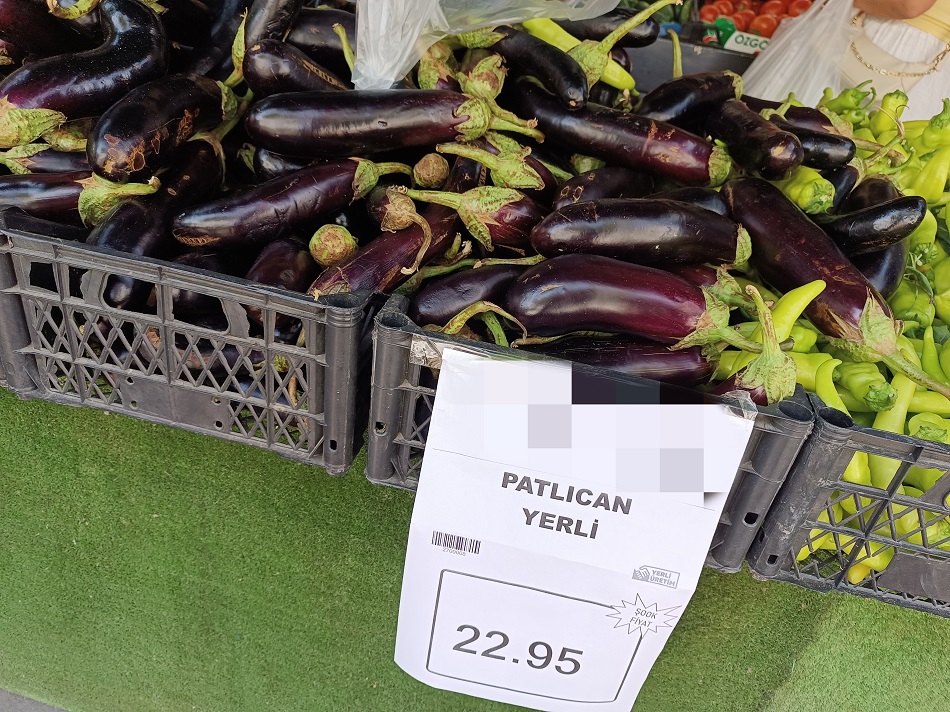 Yerli patlıcan tezgahlarda