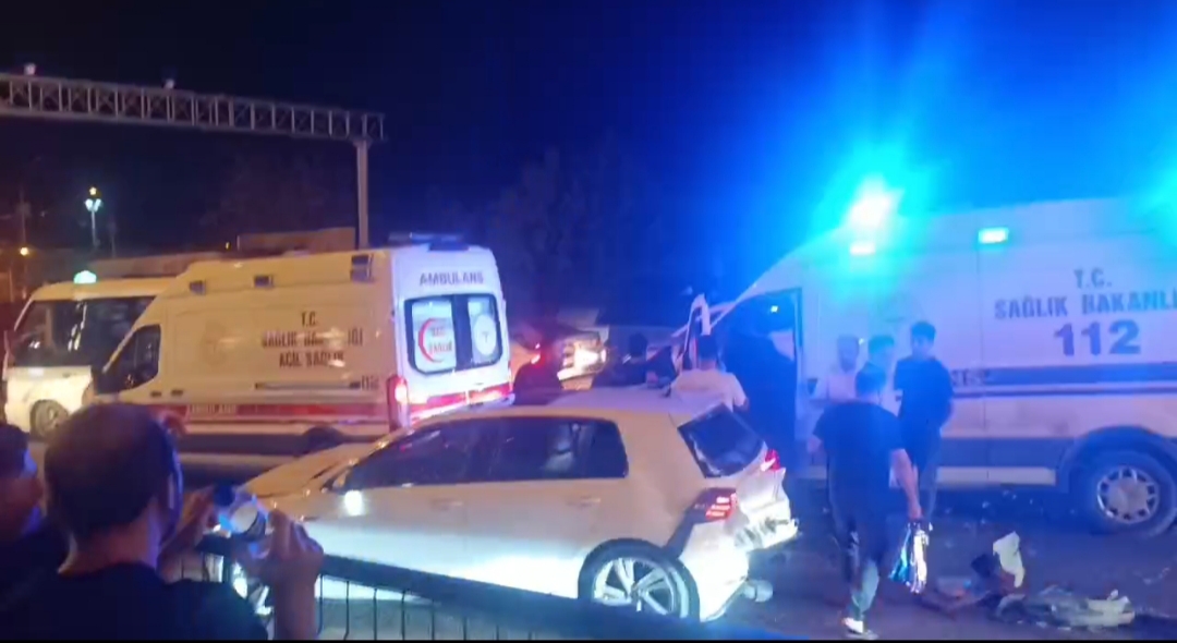 Zincirleme kaza: 2 yaralı