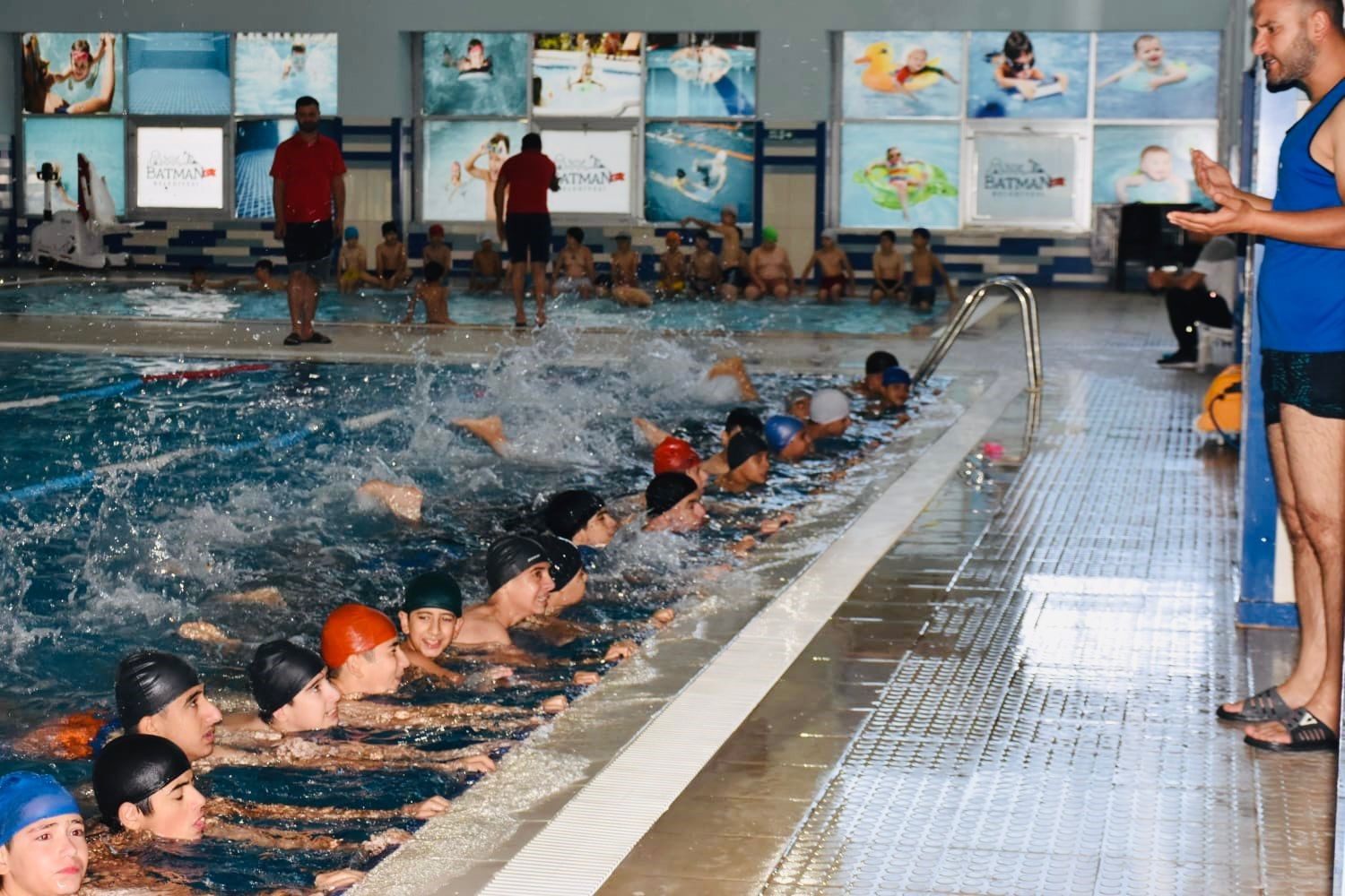 Yılın 12 ayı yüzme eğitimi verilecek