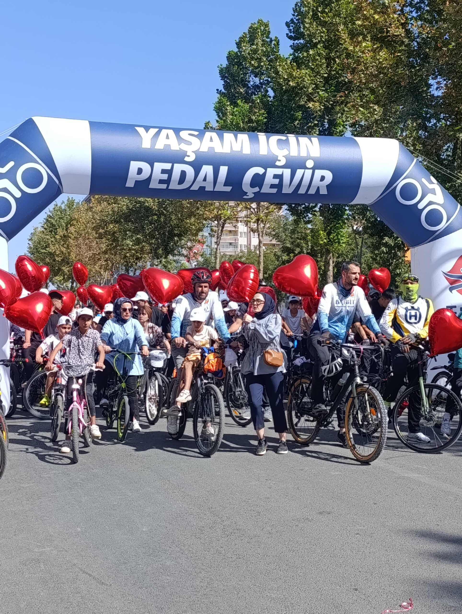Sağlıklı yaşam için pedal çevirdiler