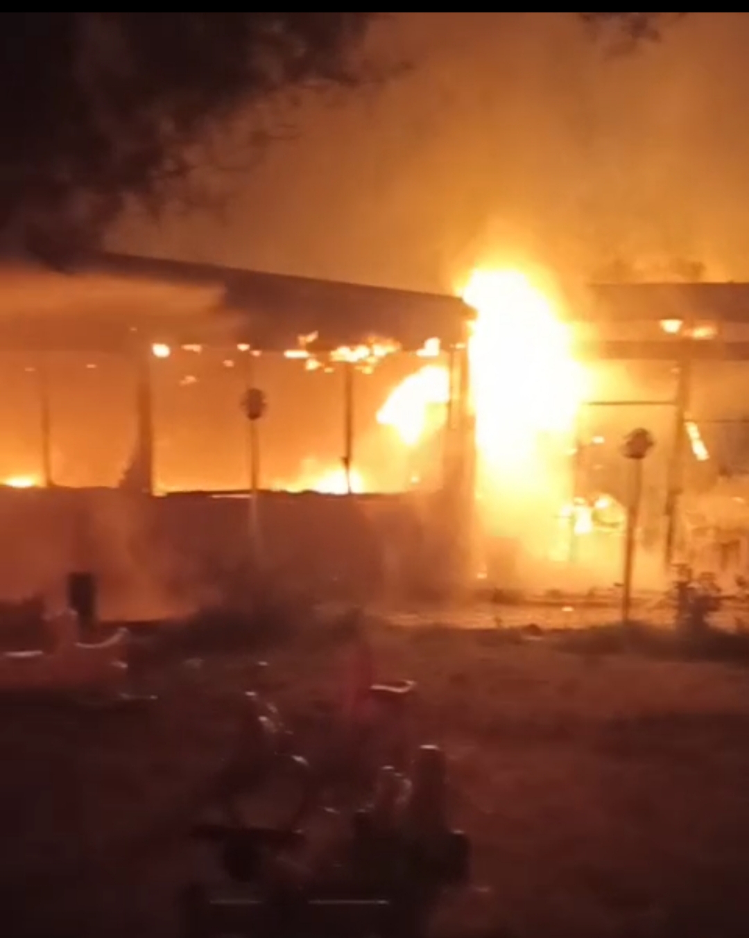 ALEVLERE TESLİM OLDU