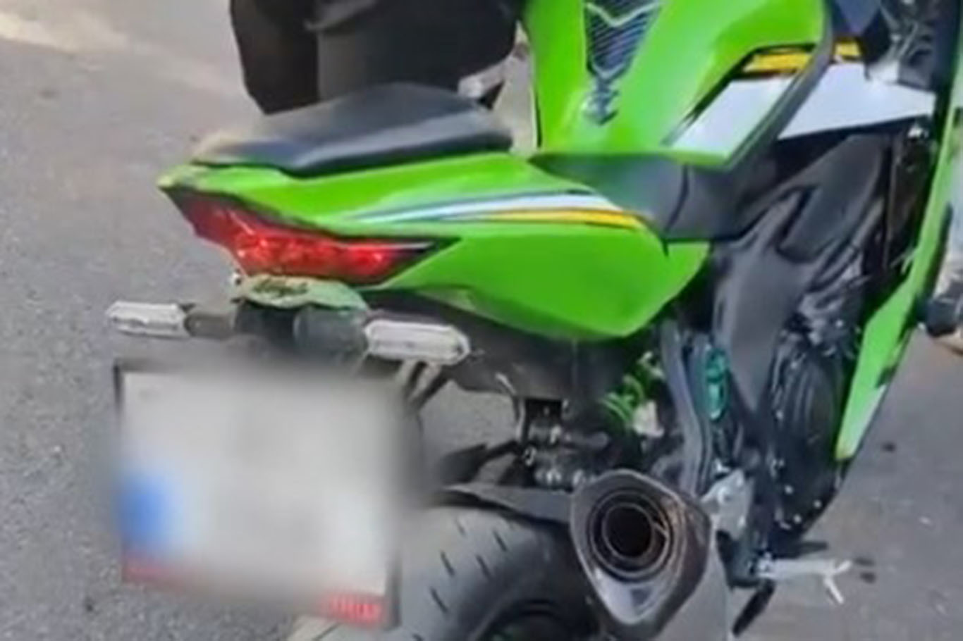 Abartı egzoz kullanan ceza yağdı