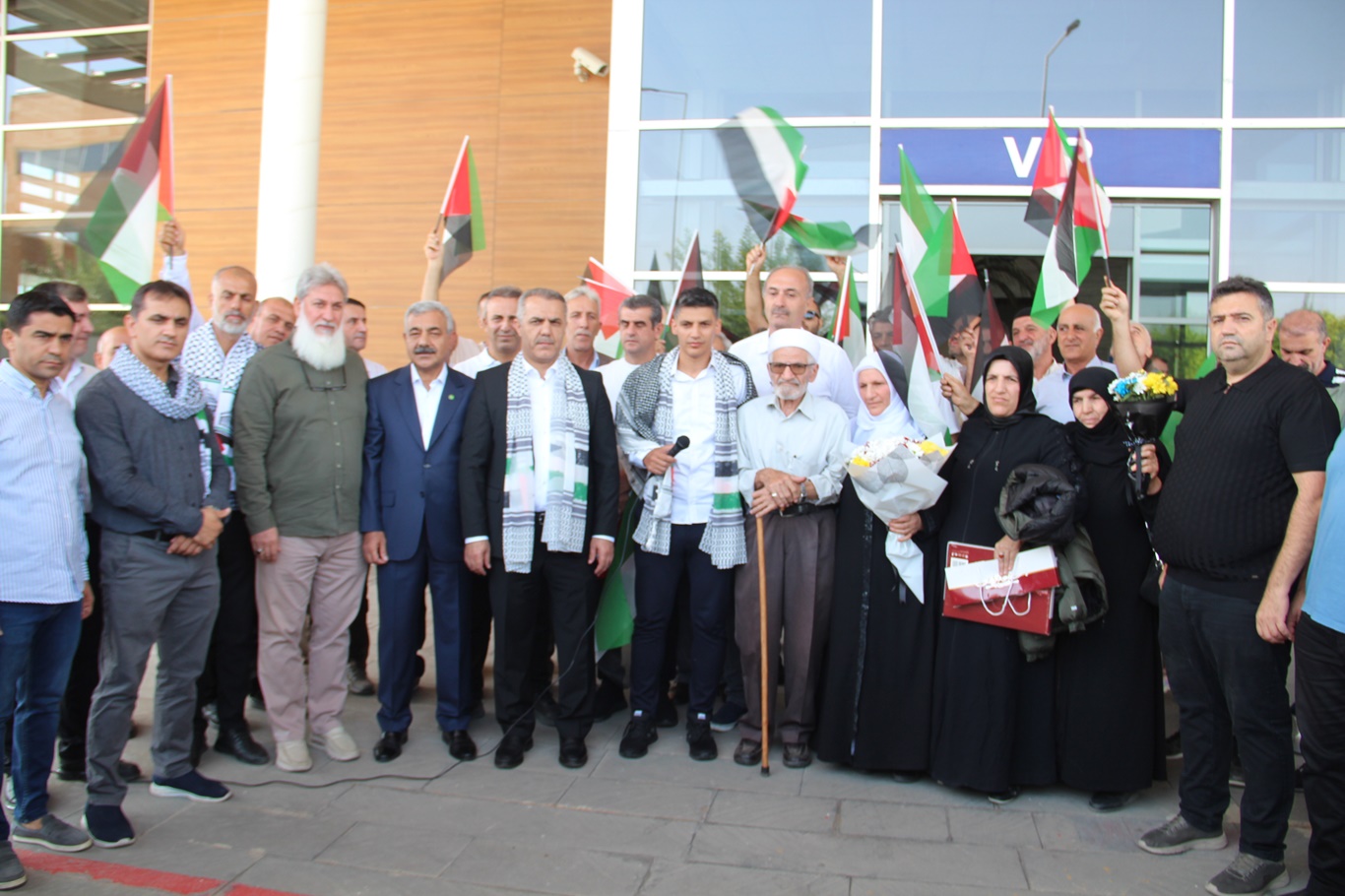 Batmanlı cesur yürek coşkuyla karşılandı