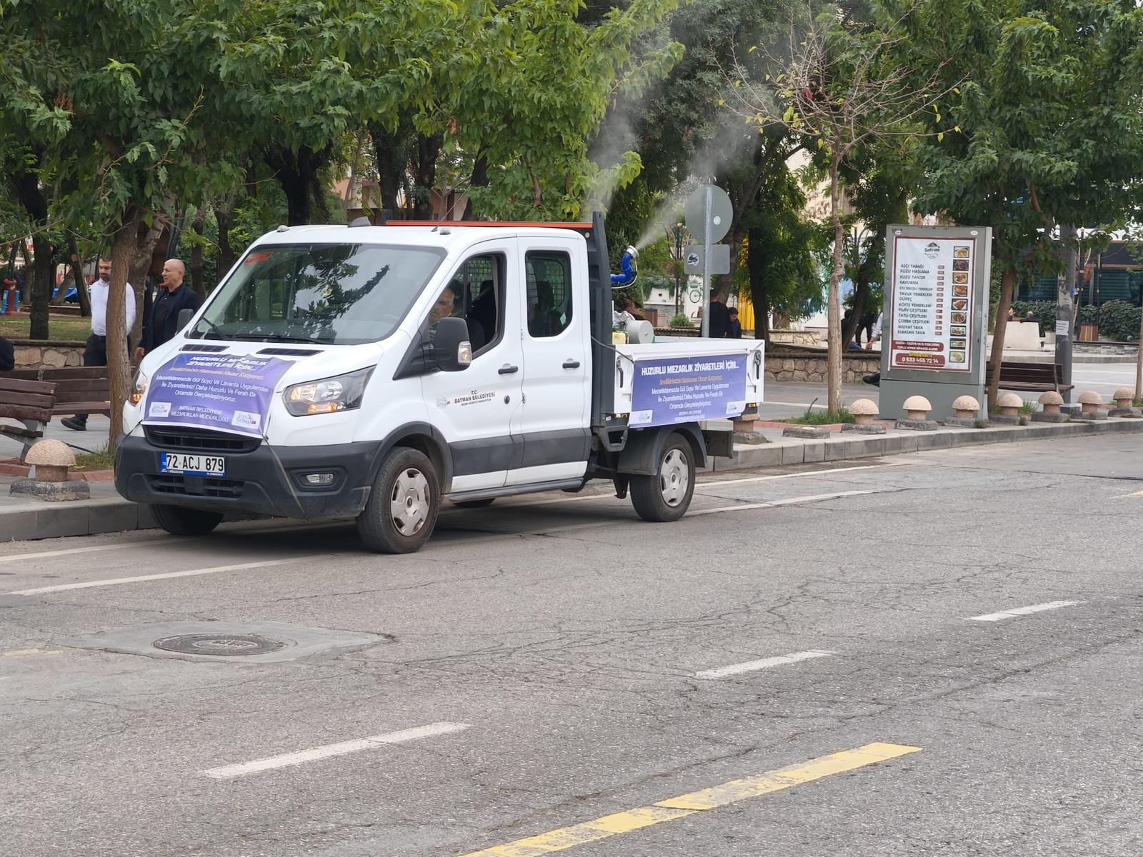 Belediyeden gül suyu sürprizi!