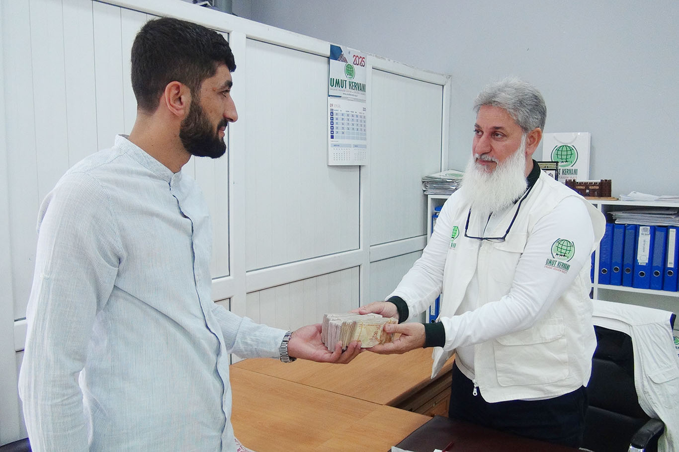 Düğün yemek parasını Gazze’ye bağışladılar