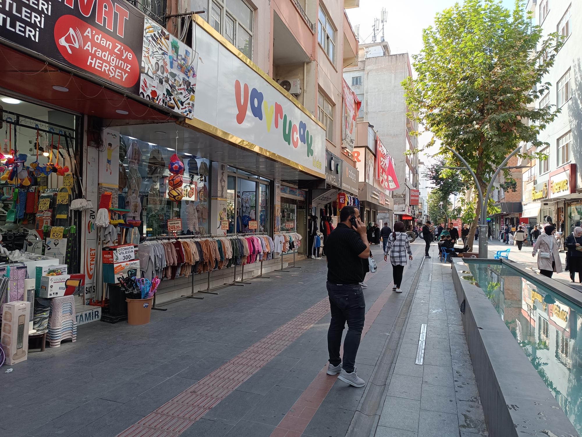 GÜLİSTAN’DA KİRALAR 450 BİNİ BULDU