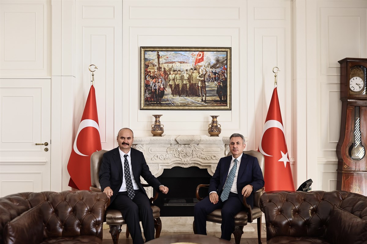 İzmir Valisi Elban’a ziyaret