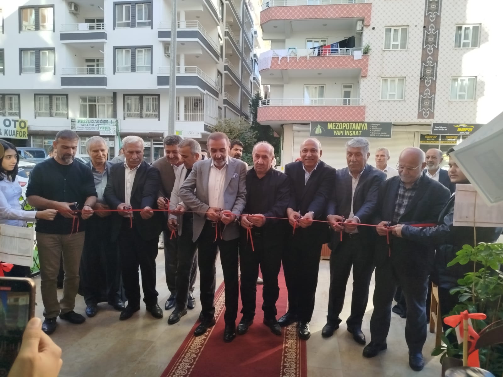 Nora Art Hobi yeni yerinde açıldı