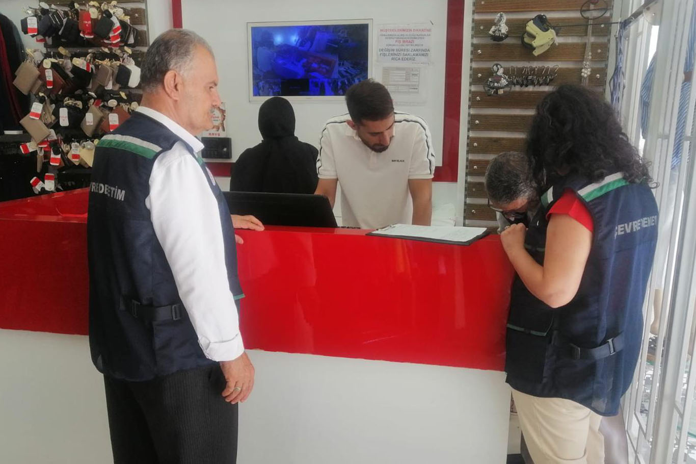 Plastik poşet ücretlendirmesi denetleniyor