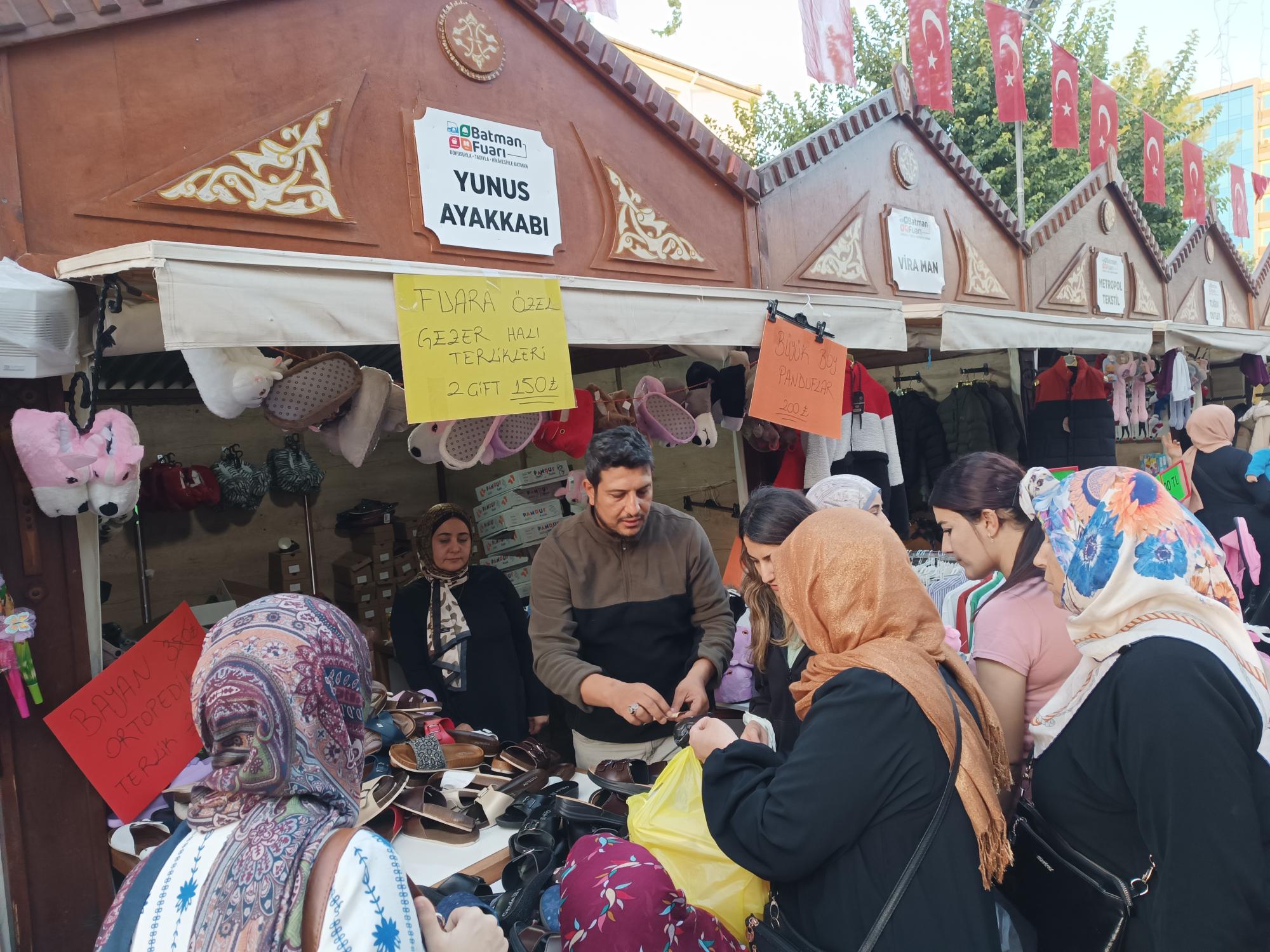 Tekstil fuarındaki kampanyalara yoğun ilgi