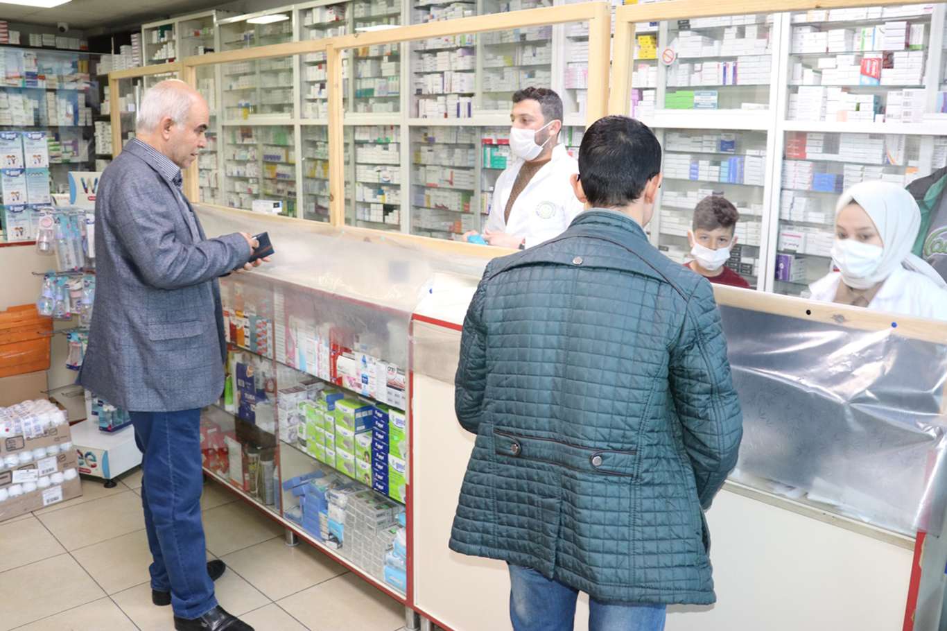 “Vatandaş ilaç bulamıyor”
