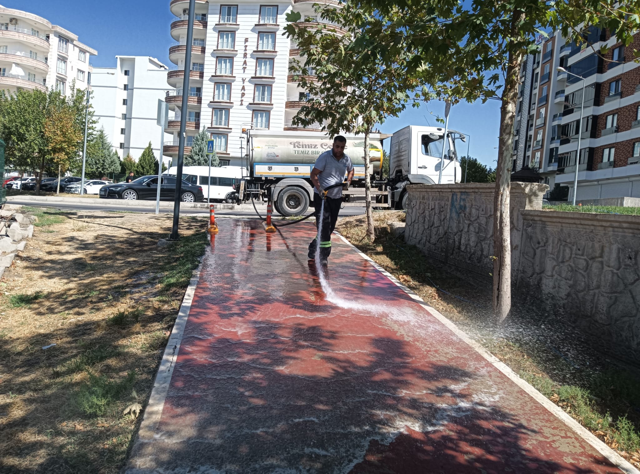 Yürüyüş yollarında temizlik seferberliği