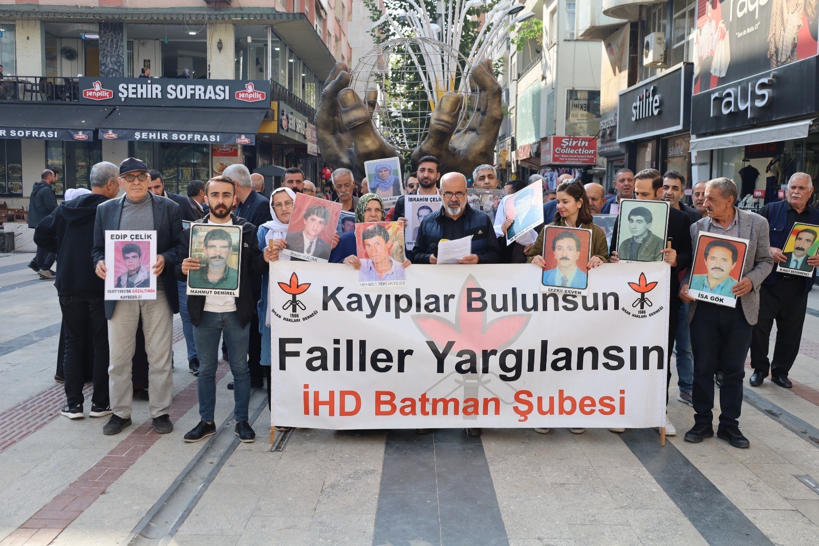 710. KEZ TOPLANDILAR