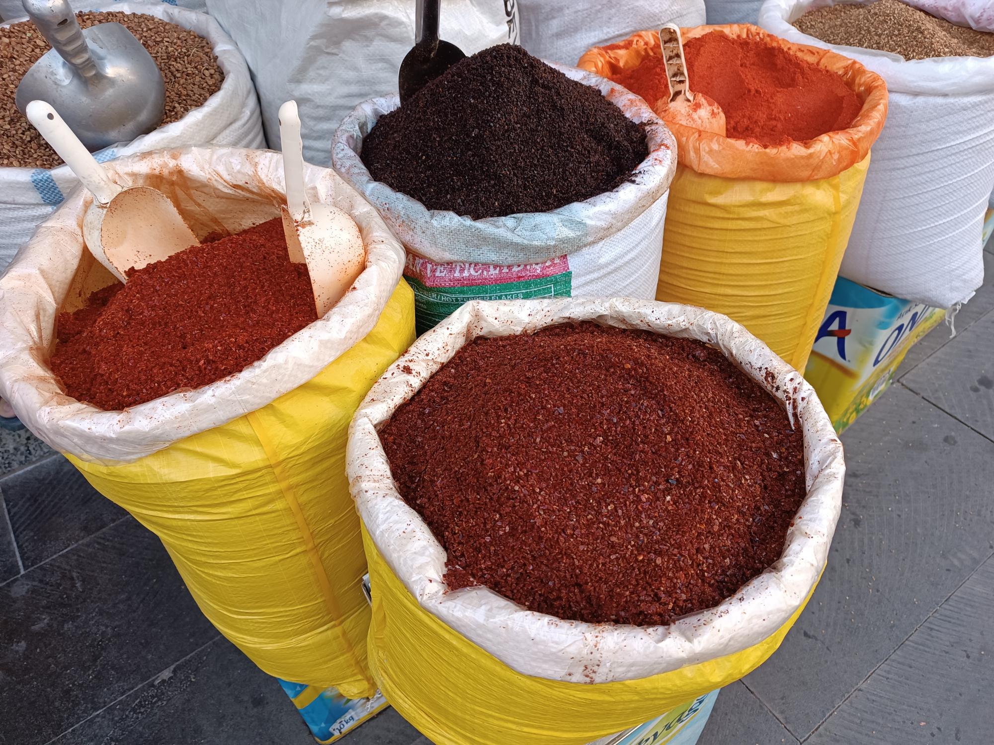 Baharat fiyatları 200 liradan başlıyor