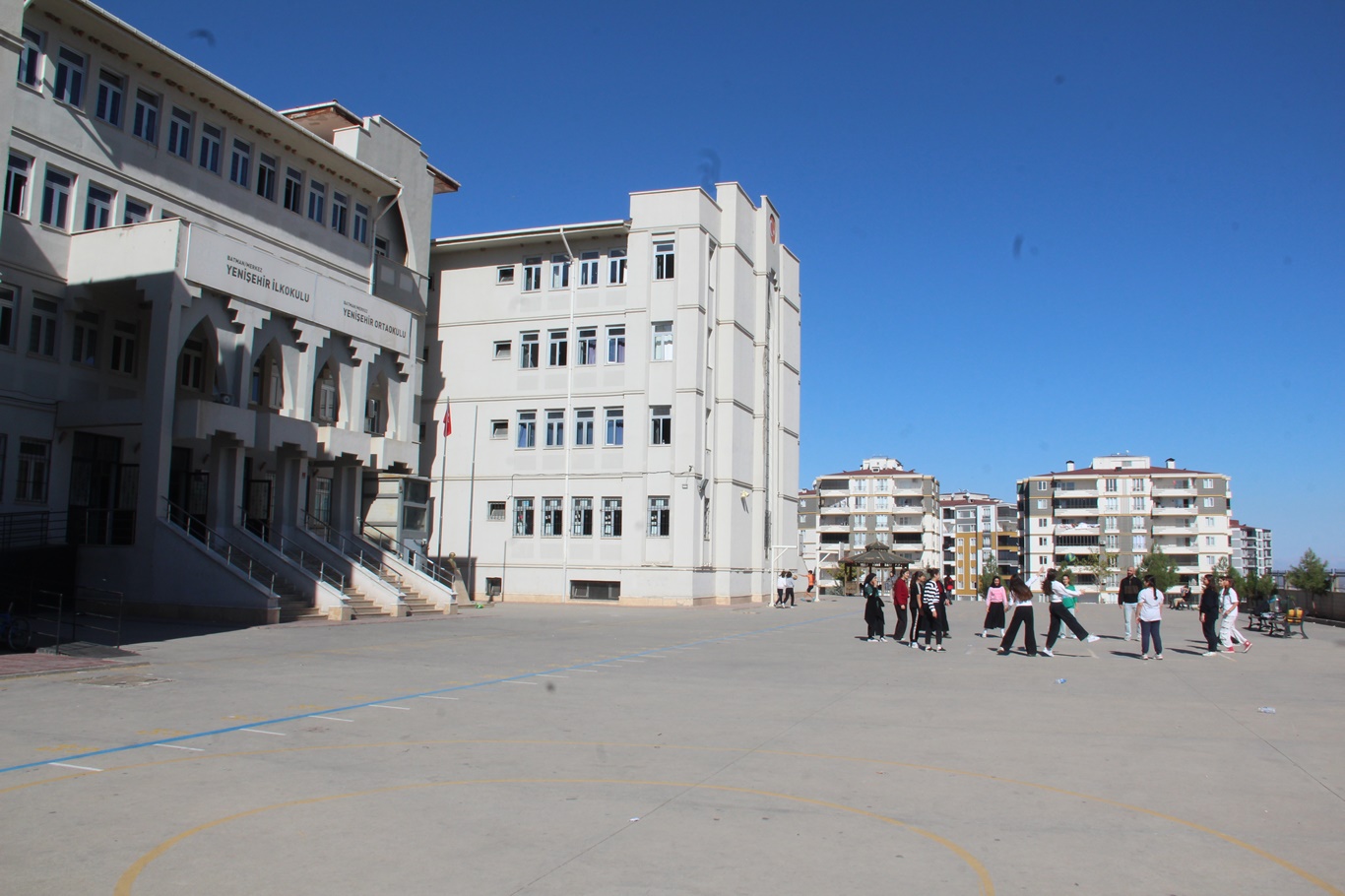“Emekli TOKİ’ye yeni okul şart”