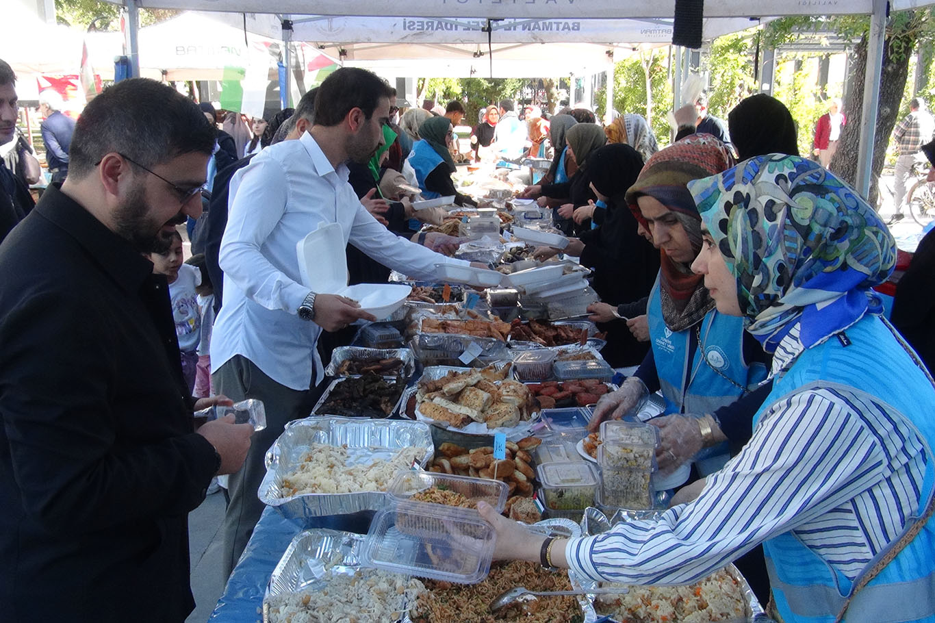 Gazze için ‘Hayır Çarşısı’