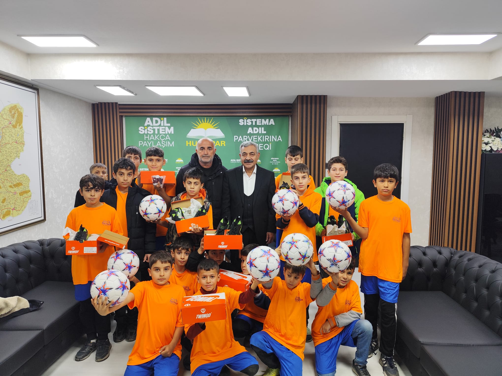 Genç sporculardan HÜDA PAR’a ziyaret