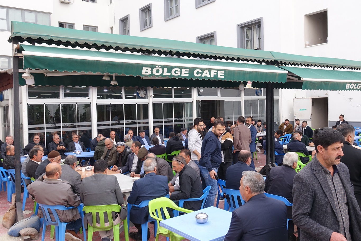 Hastane kantininin kapatılma kararına büyük tepki