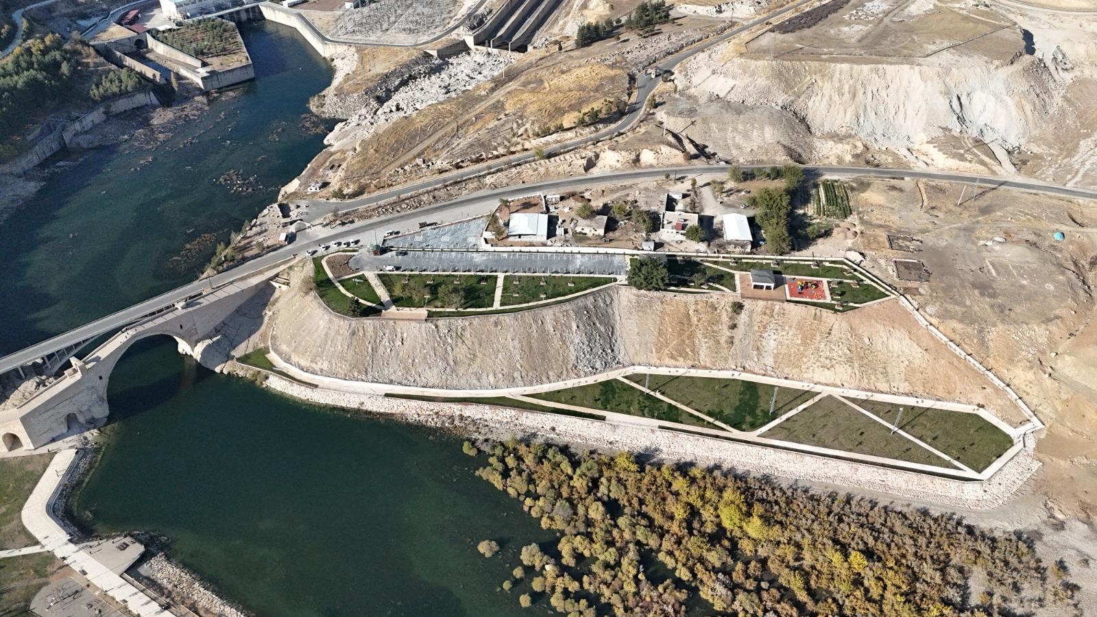 Malabadi Köprüsü Parkı hizmete açıldı