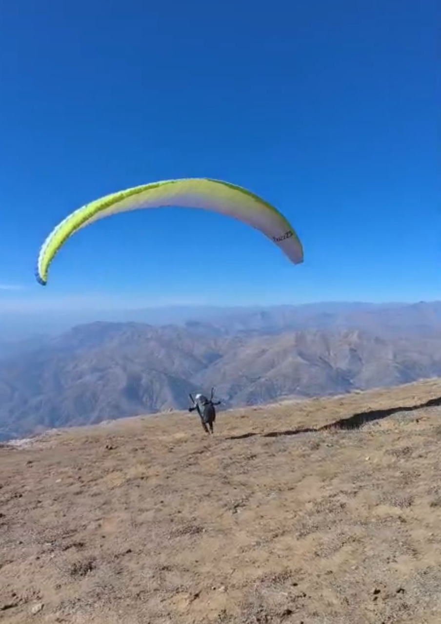 Mereto zirvesinde Skydiving heyecanı!