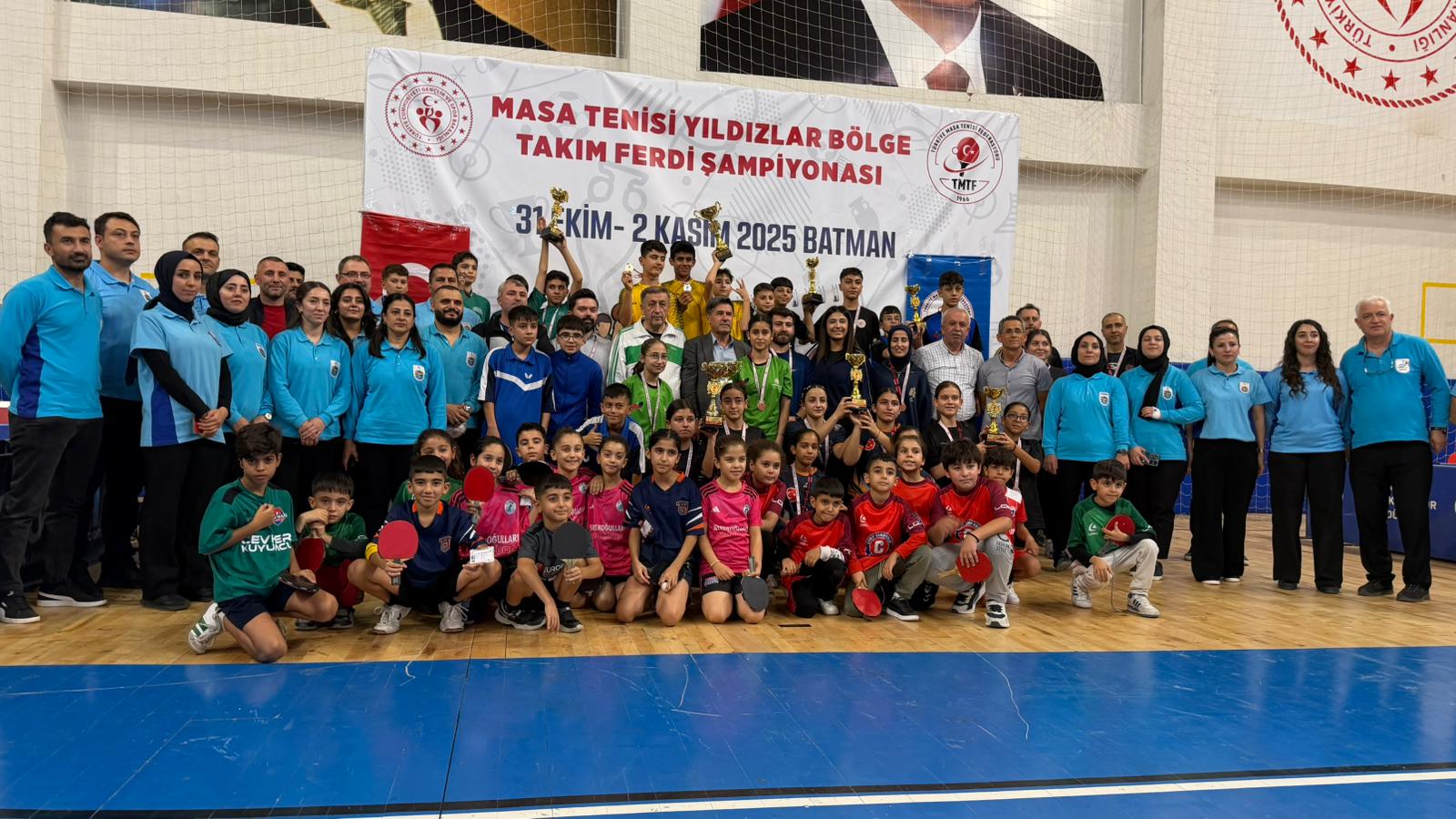 Nefes kesen masa tenisi turnuvası