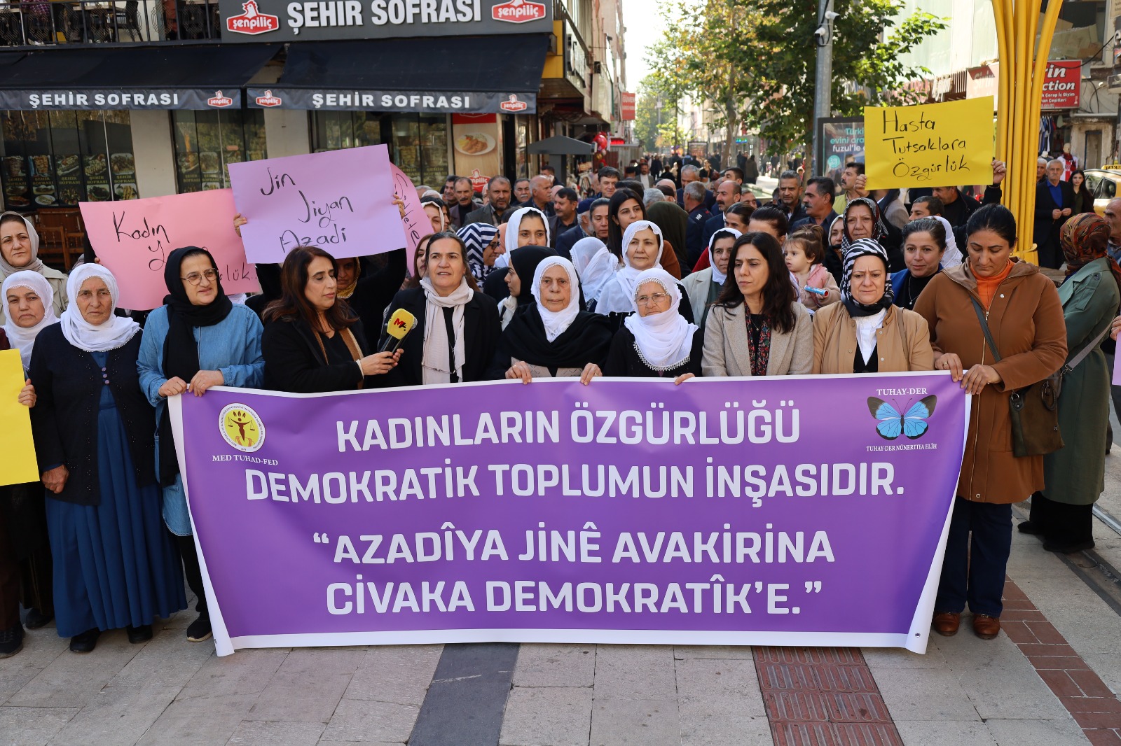 TJA’dan kadın tutsaklara destek