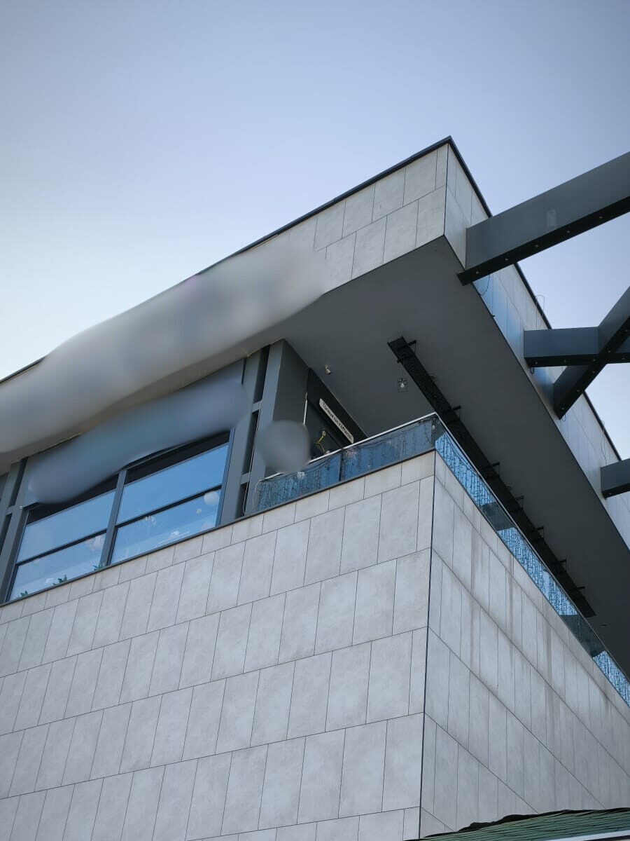 AVM’de şok intihar!