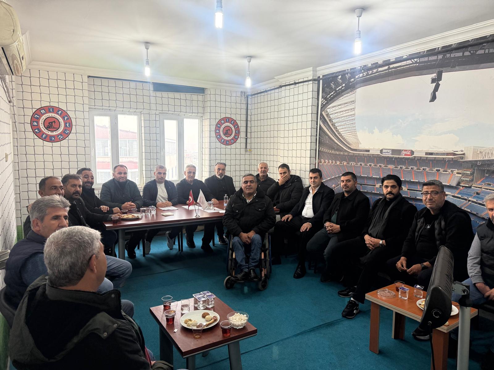 ASKF’de Akyol güven tazeledi