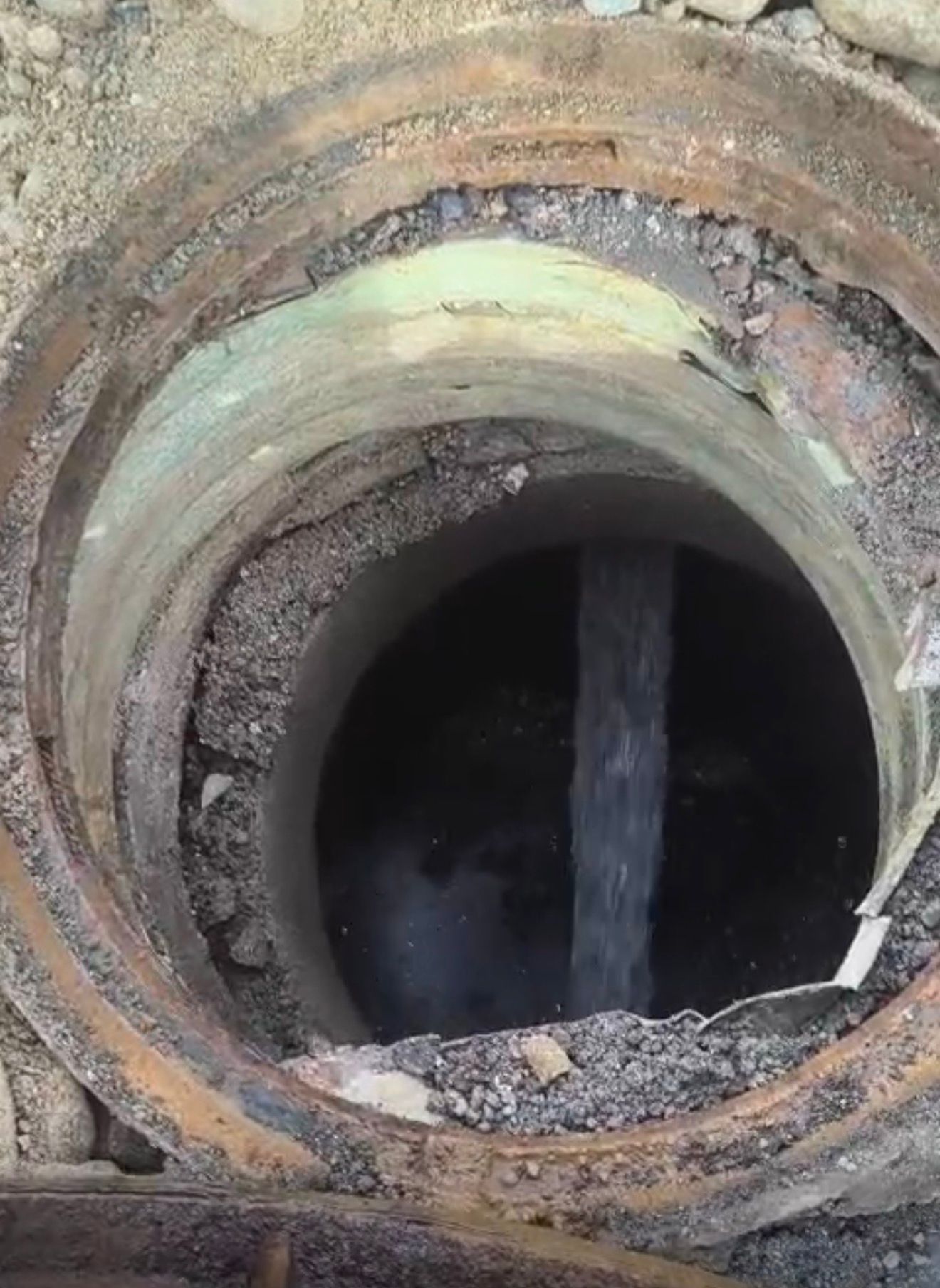 BASKİ, yeraltındaki gizli kaçağı yakaladı